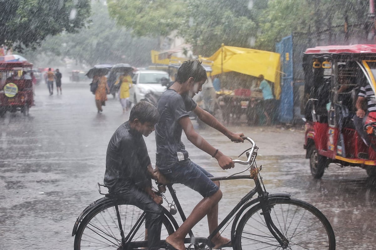 Heavy rains in Telangana: CM asks ministers, MLAs, officials to be on alert