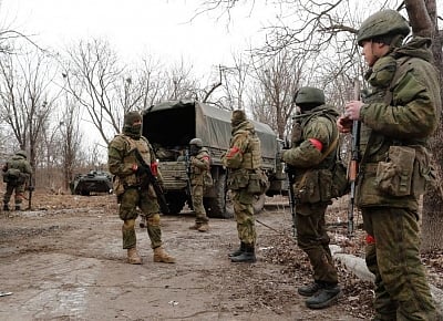 Ukrainian forces now control nearly 45% of Donetsk: Official