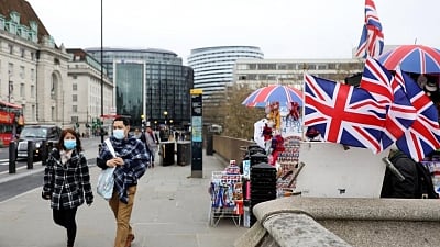 UK workers begin world's biggest trial of 4-day week