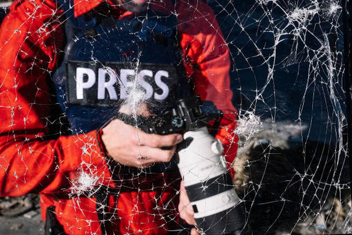 Editors Guild condemns terror threats to journalists in Jammu and Kashmir