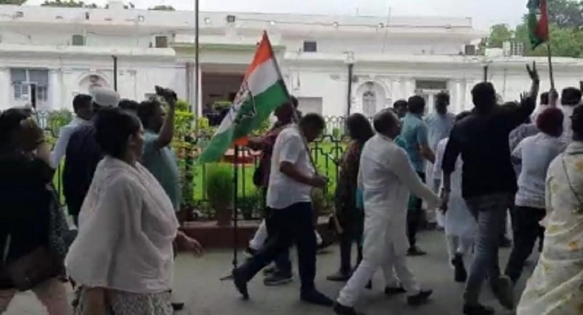 Hundreds of Congress workers detained from outside party headquarters
