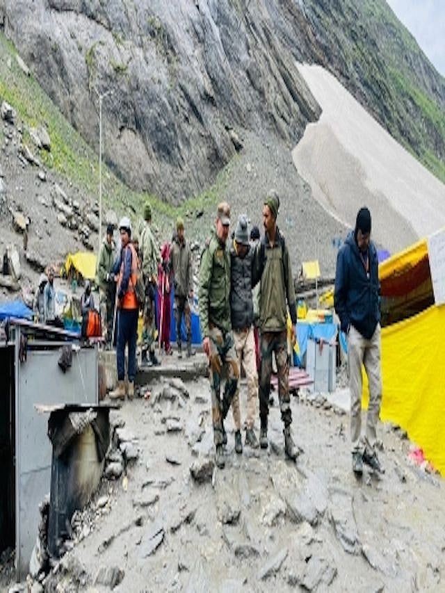Army carries out rescue operation at Baltal after Amarnath Yatris get injured during cloudburst