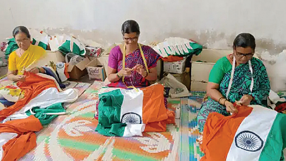 For women behind the tri-Colour: Past imperfect, Future tense