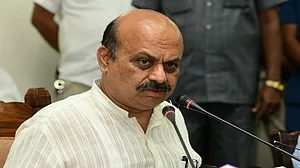 Bommai speaks to Shah over border row, Centre to call K'taka & Maha CMs meeting next week