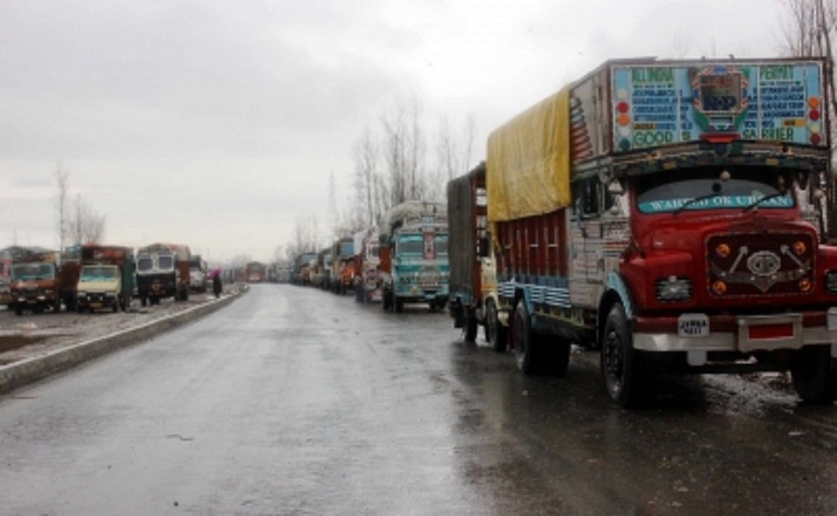 Jammu-Srinagar National Highway closed for traffic due to landslides