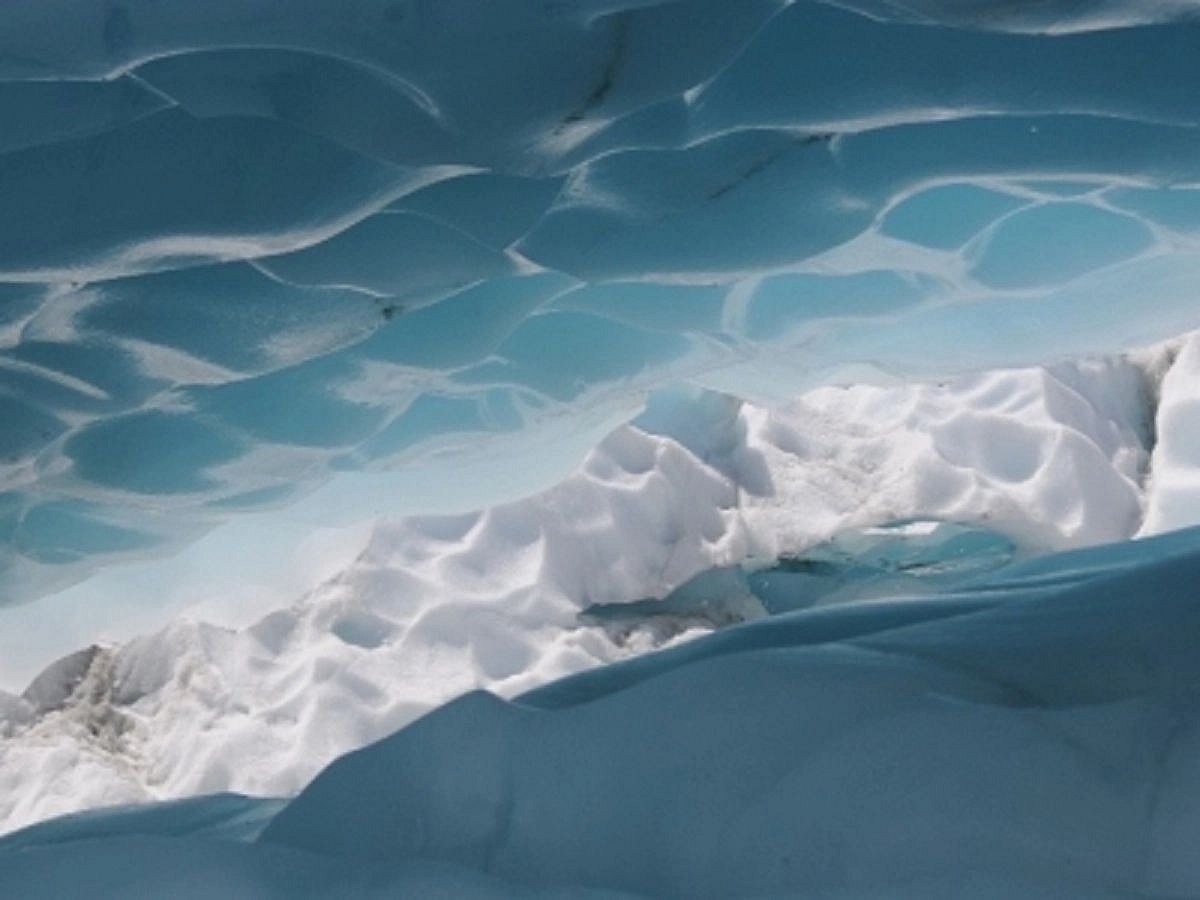 5 killed during glacier collapse in Italy