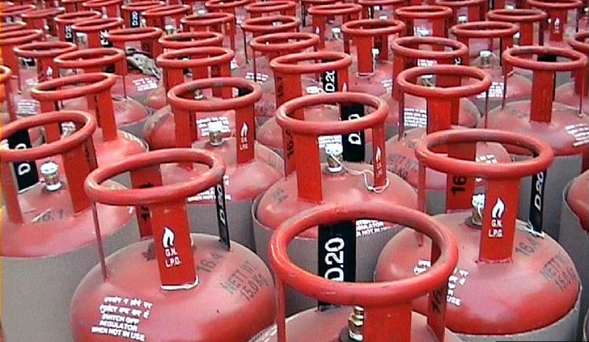 'Won't let you cook' is Modi govt's new slogan: Nana Patole on LPG price hike