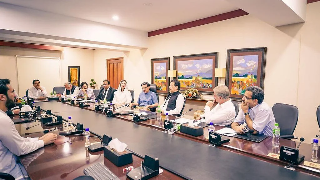 Meeting being chaired by Imran Khan regarding petition filed by PTI before Pakistan SC against NAB Amendment Act 2022
