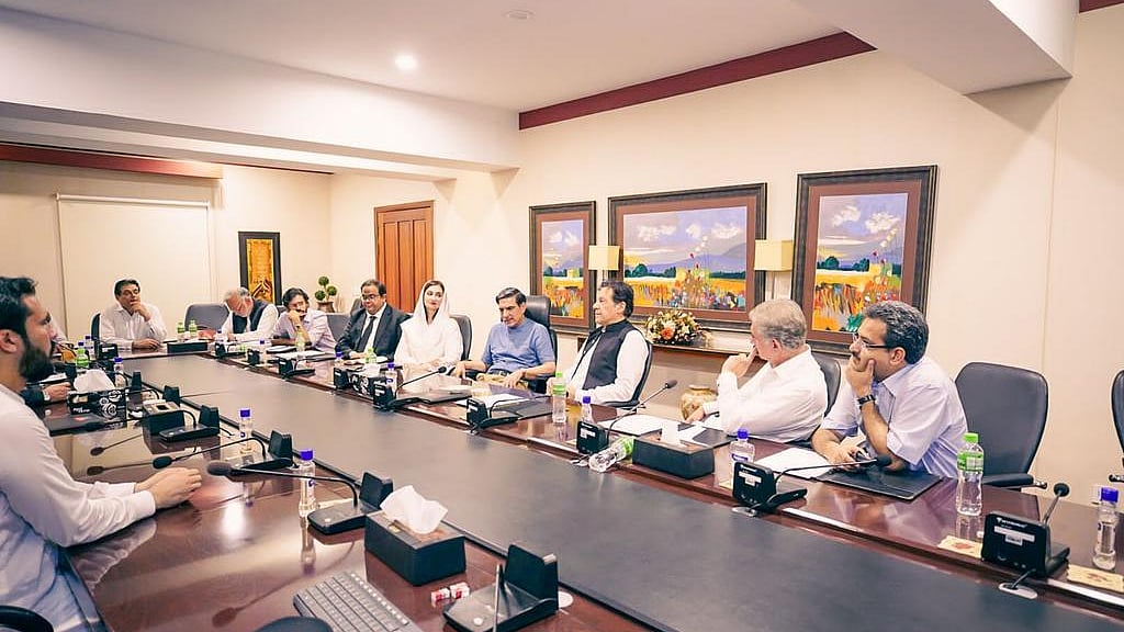 Meeting being chaired by Imran Khan regarding petition filed by PTI before Pakistan SC against NAB Amendment Act 2022