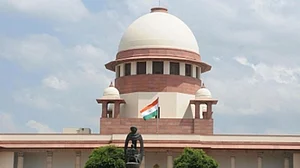 SC agrees to examine news anchor's plea against multiple FIRs over Rahul Gandhi's video