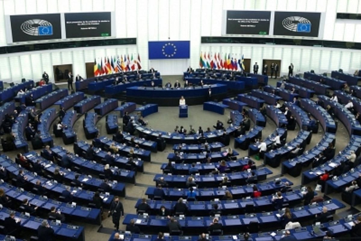European Parliament backs green label for gas and nuclear power