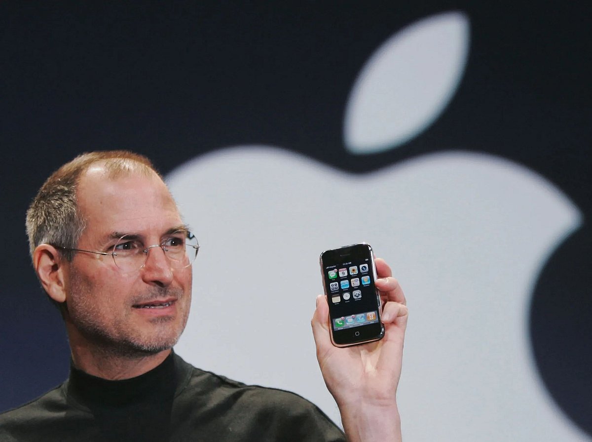 Documents signed by Steve Jobs, other tech honchos to be up for auction