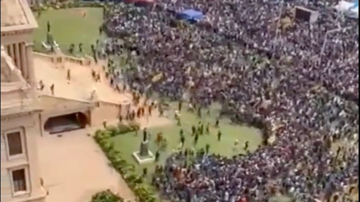 Sri Lanka Crisis: Protesters break into President's House; 7 injured in clashes between protesters and police