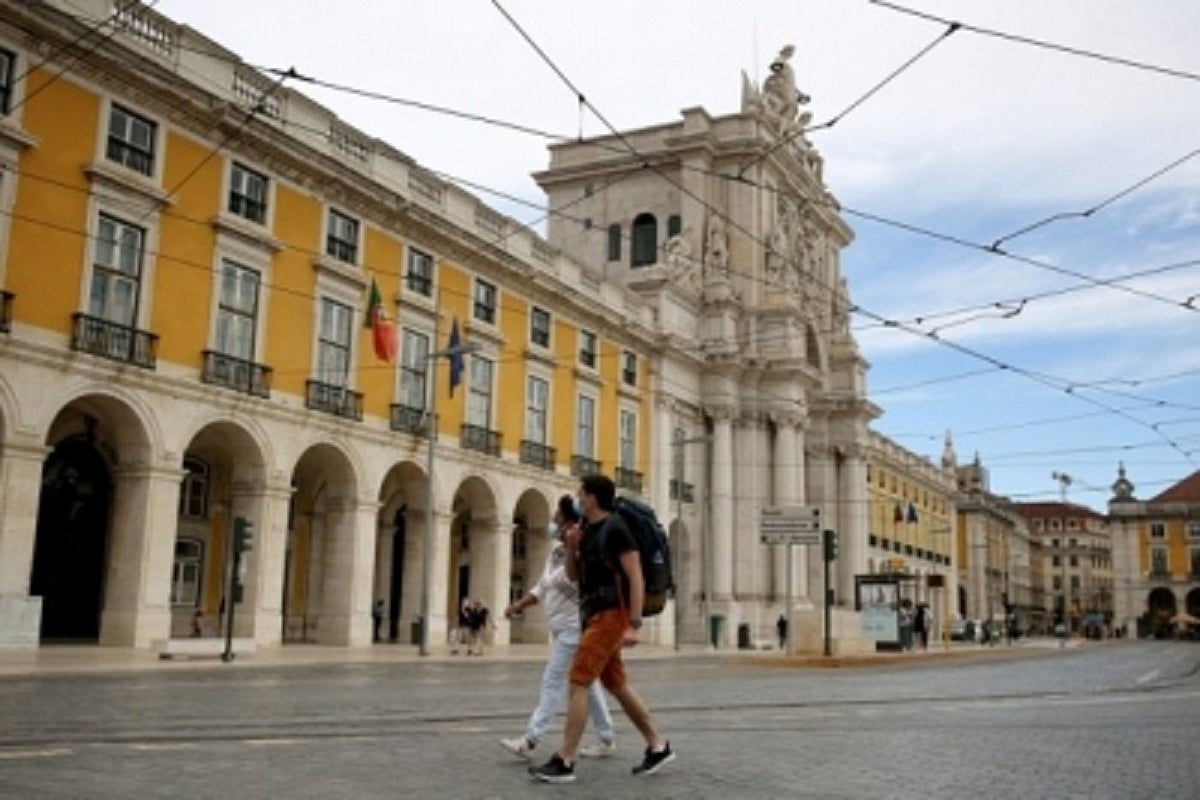Portugal issues highest heat alert
