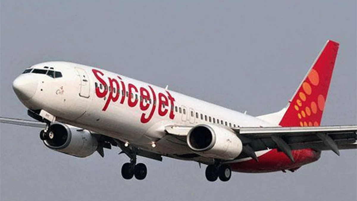SpiceJet passengers, staff engage in heated arguments over Patna flight delay