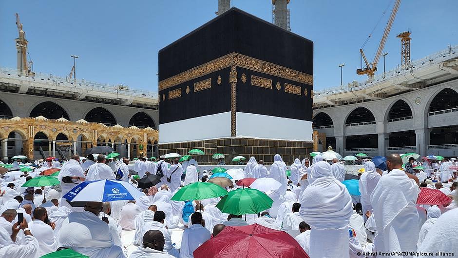 Omar, Mufti urge Centre to step in as Saudi Arabia 'cancels' 52,000 Hajj slots