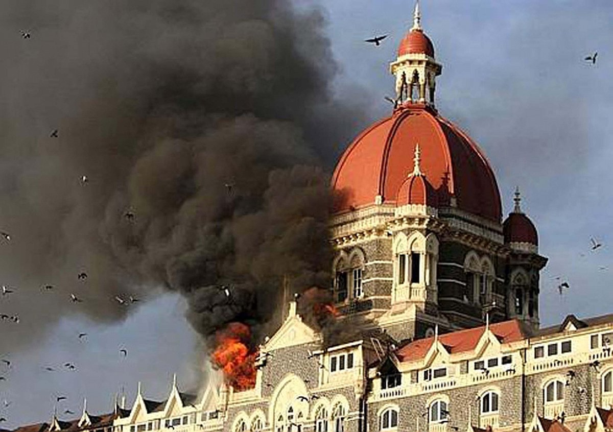 Mumbai traffic police get WhatsApp messages threatening '26/11-type' attack, probe launched