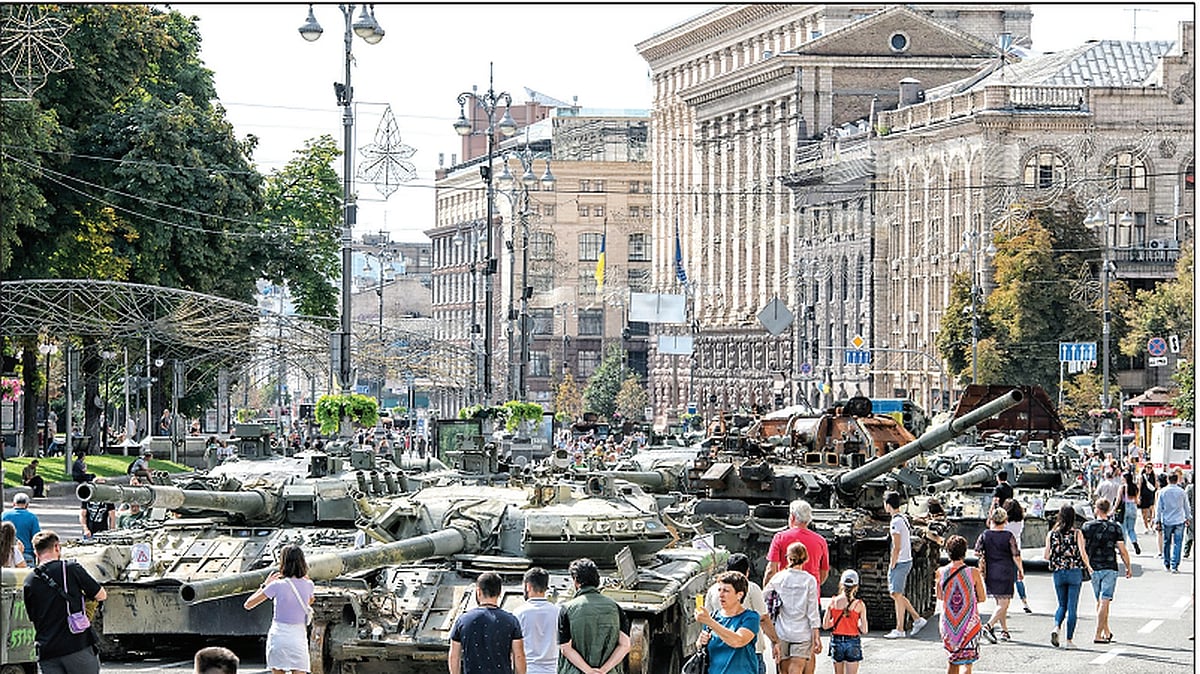 Ukrainians visit the exhibition of destroyed Russian military vehicles on Khreshchatyk street in Kyiv, Ukraine