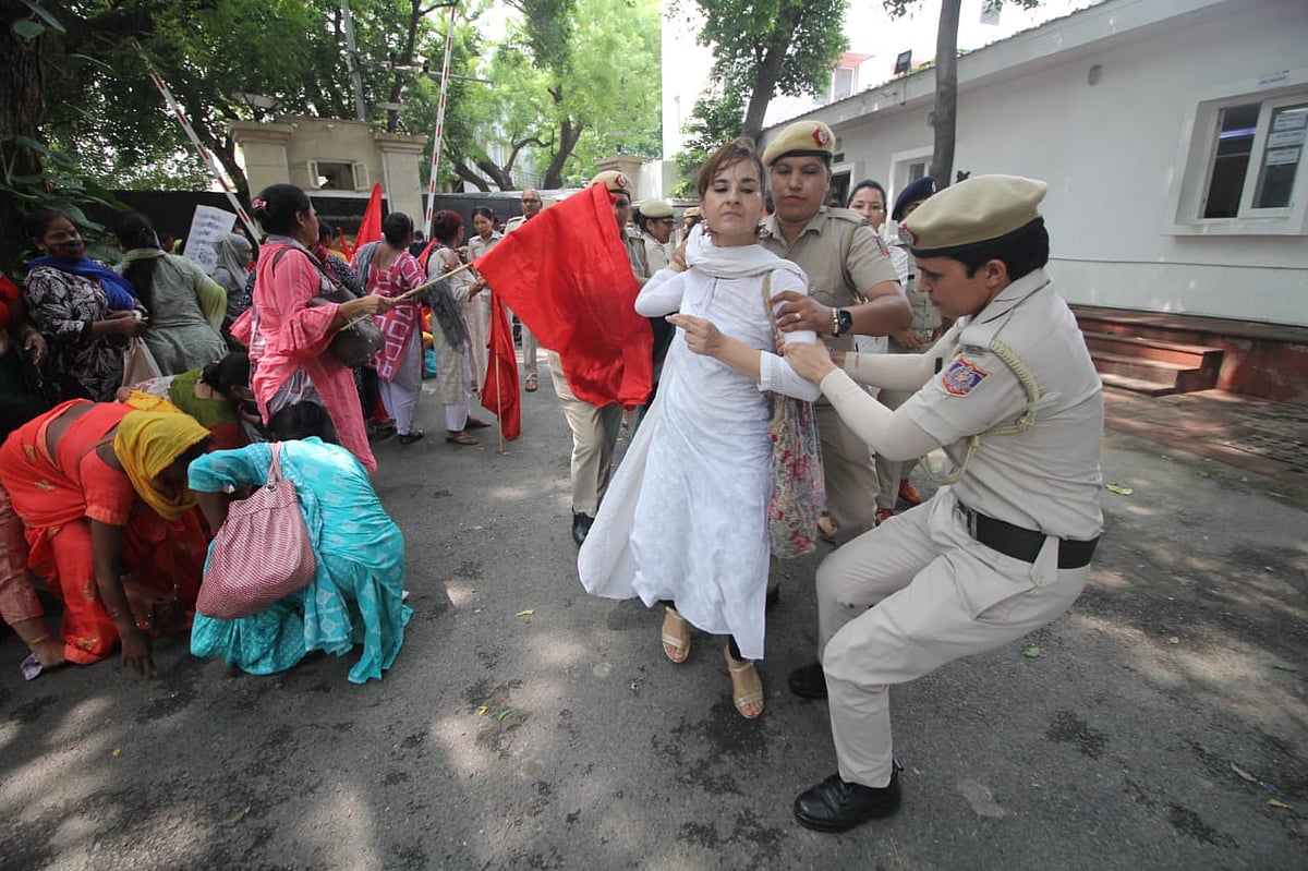 Protesting Anganwadi workers and helpers detained by Delhi Police; no end in sight to woes