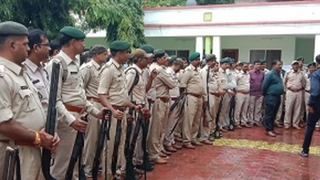 MP Forest staff surrender weapons protesting unilateral action by senior staff