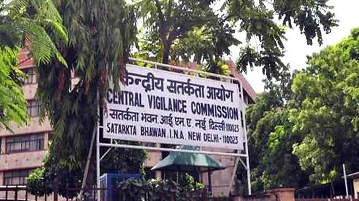 Govt depts 'deviated' from advice to punish corrupt officials in 55 cases, maximum by railways: CVC
