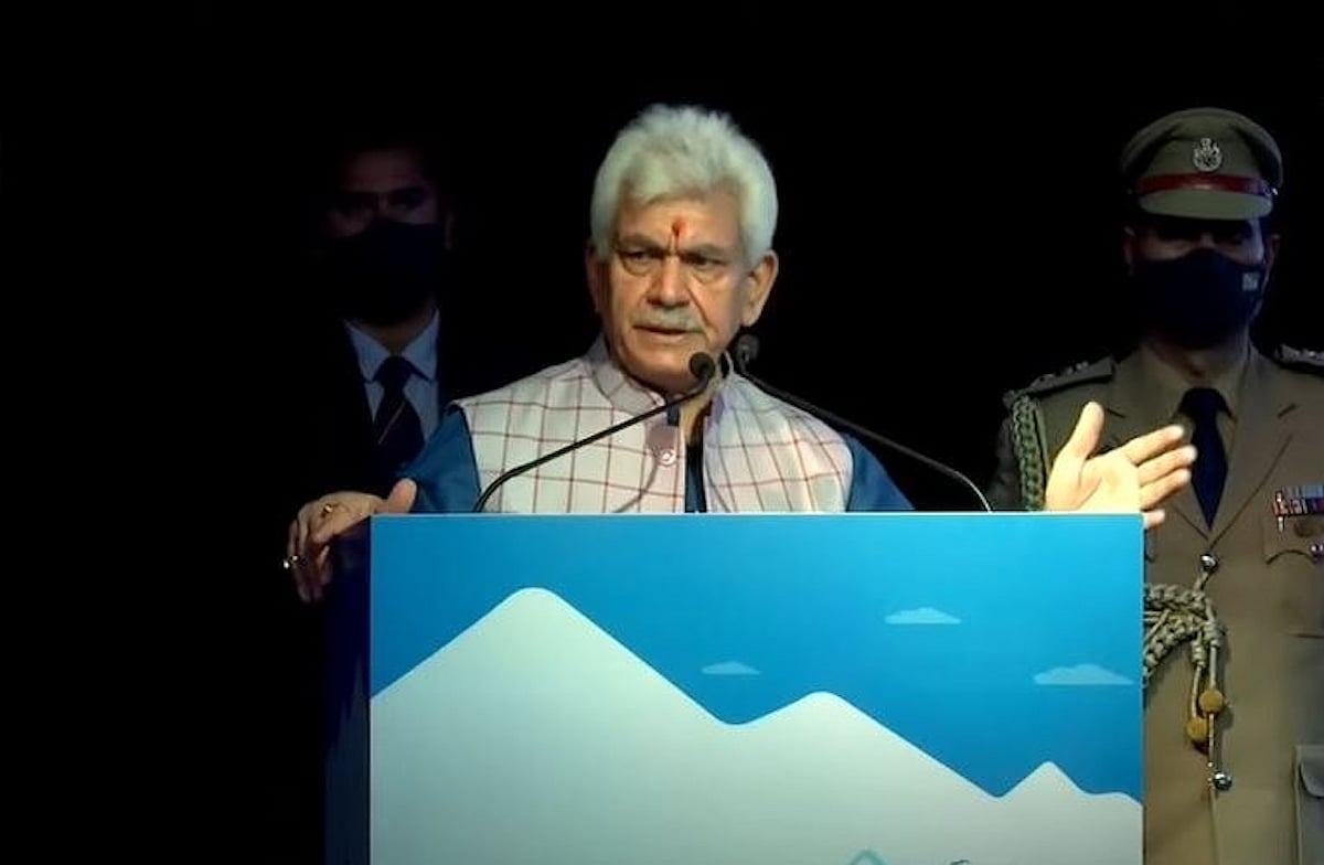 Mirwaiz free, insists LG Manoj Sinha, but he cannot meet the media