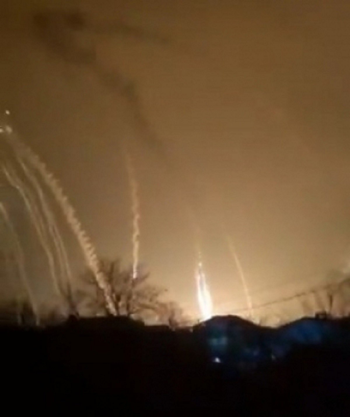Missiles strike Ukrainian border area near Poland
