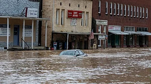 Floods in Iran leave at least 90 dead, 8 missing