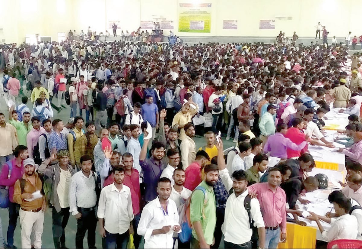 Frustrated job seekers waiting for information 