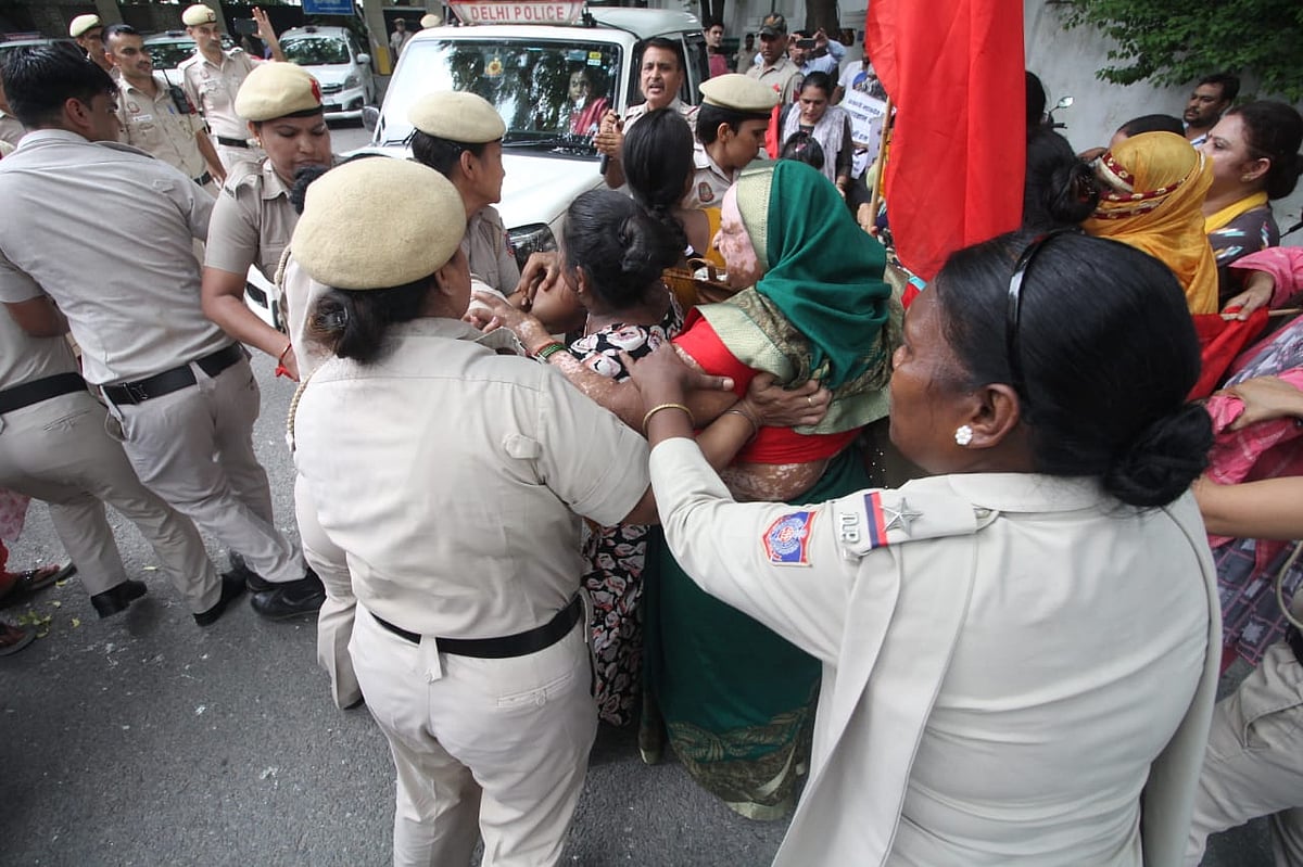 Protesting Anganwadi workers and helpers detained by Delhi Police; no end in sight to woes