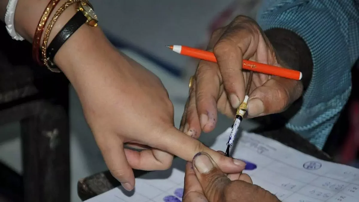 Anti-incumbency, fading Modi charisma mean BJP can’t count on winning Gujarat, HP