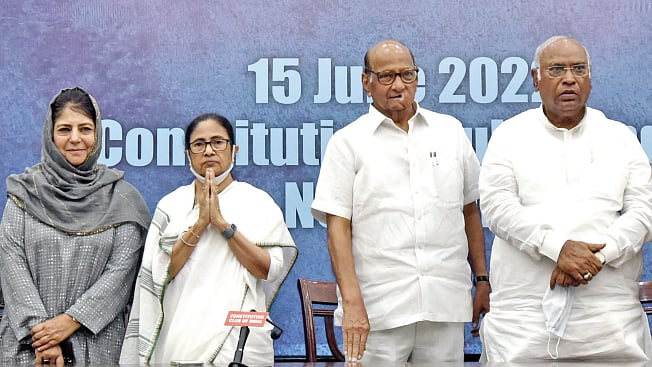 Opposition leaders' meeting in New Delhi on June 15, 2022 (Photo: Getty images)