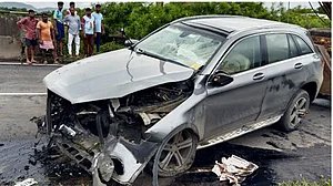Cyrus Mistry and co-passenger killed in car crash did not wear seat belts: Police