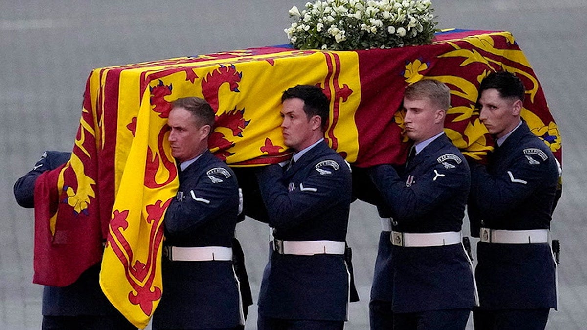 Hundreds of big screens, viewing areas for Queen's state funeral