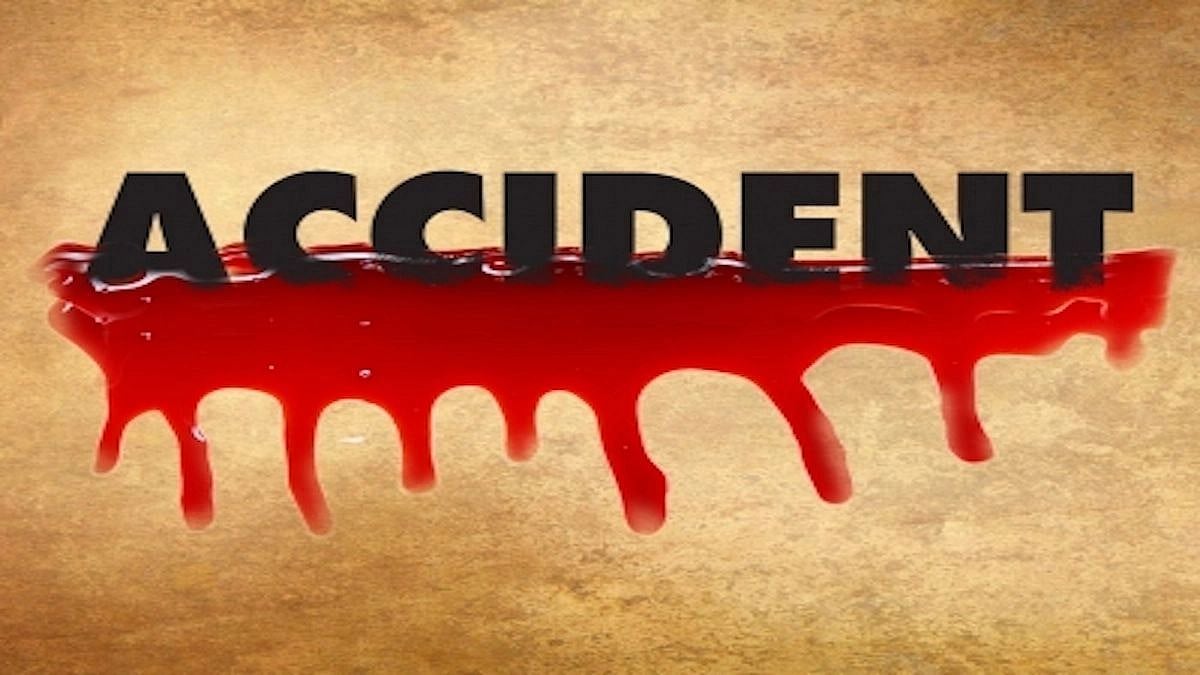 4 of family killed, 35 injured as truck rams tractor-trolley in UP's Sitapur