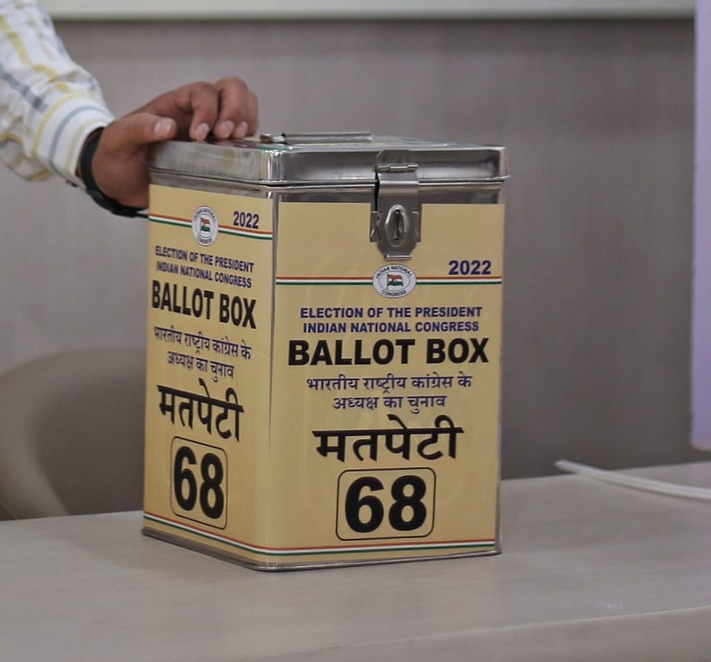 Congress presidential polls: Senior leaders including Sonia Gandhi, Manmohan Singh cast their votes