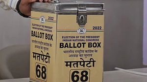Congress presidential polls: Senior leaders including Sonia Gandhi, Manmohan Singh cast their votes