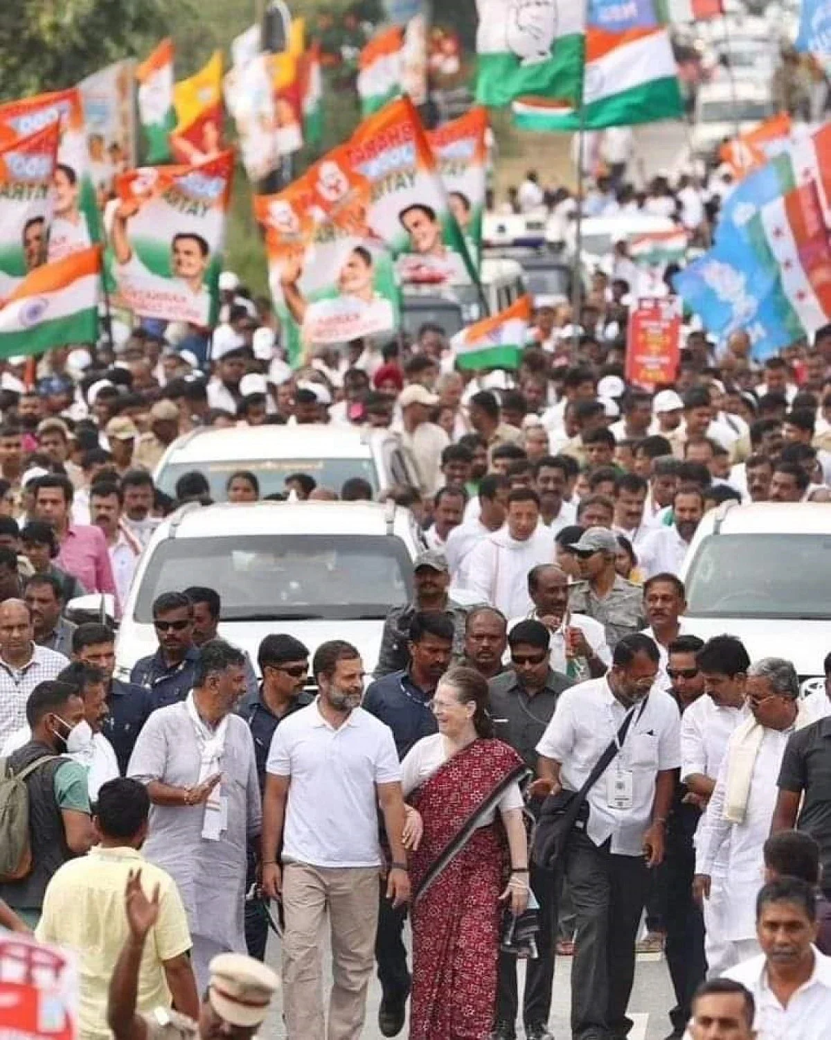 Cong will use its full power to get statehood reinstated: Rahul Gandhi in J and K