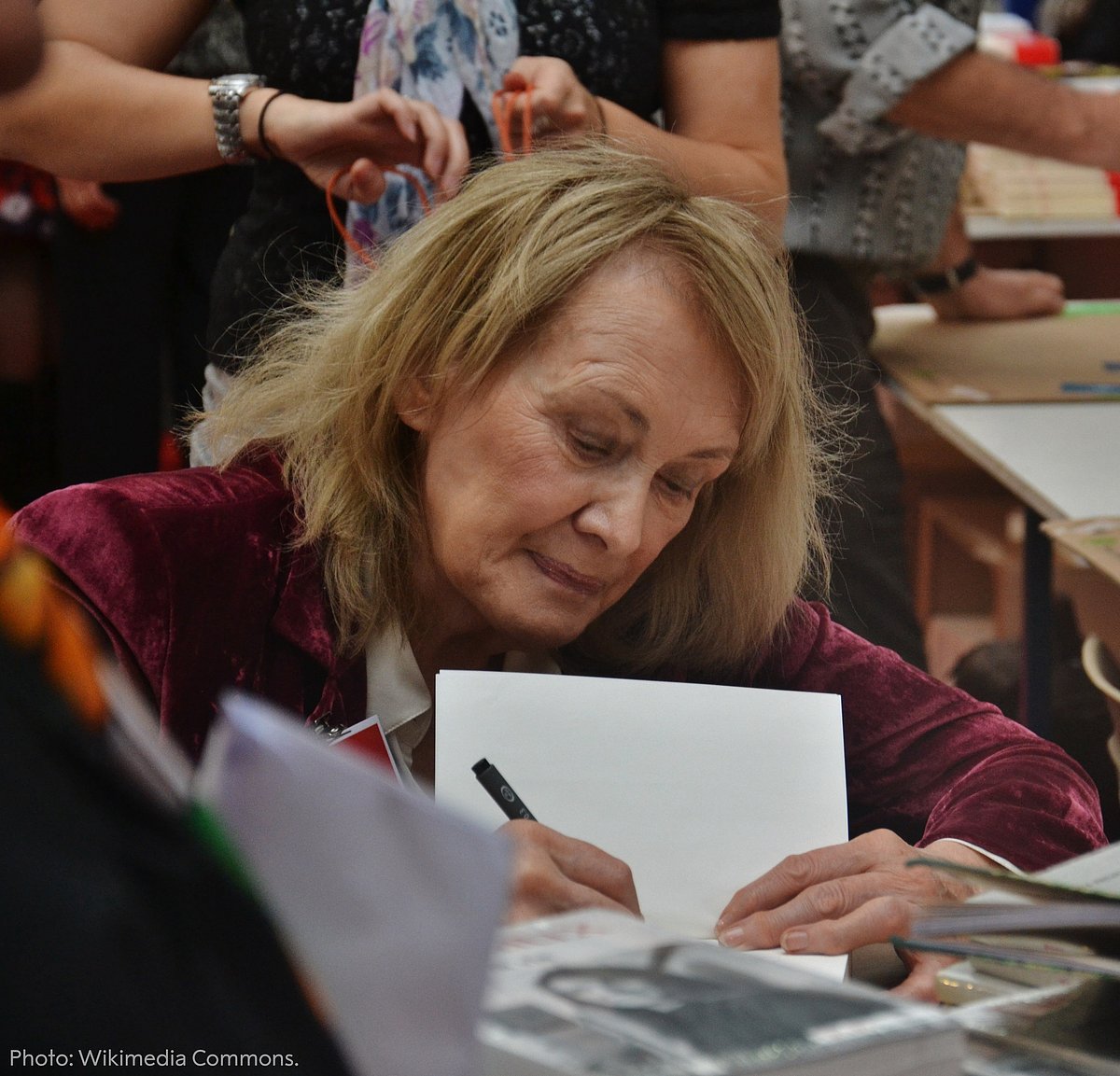 French author Annie Ernaux wins 2022 Nobel Prize in Literature