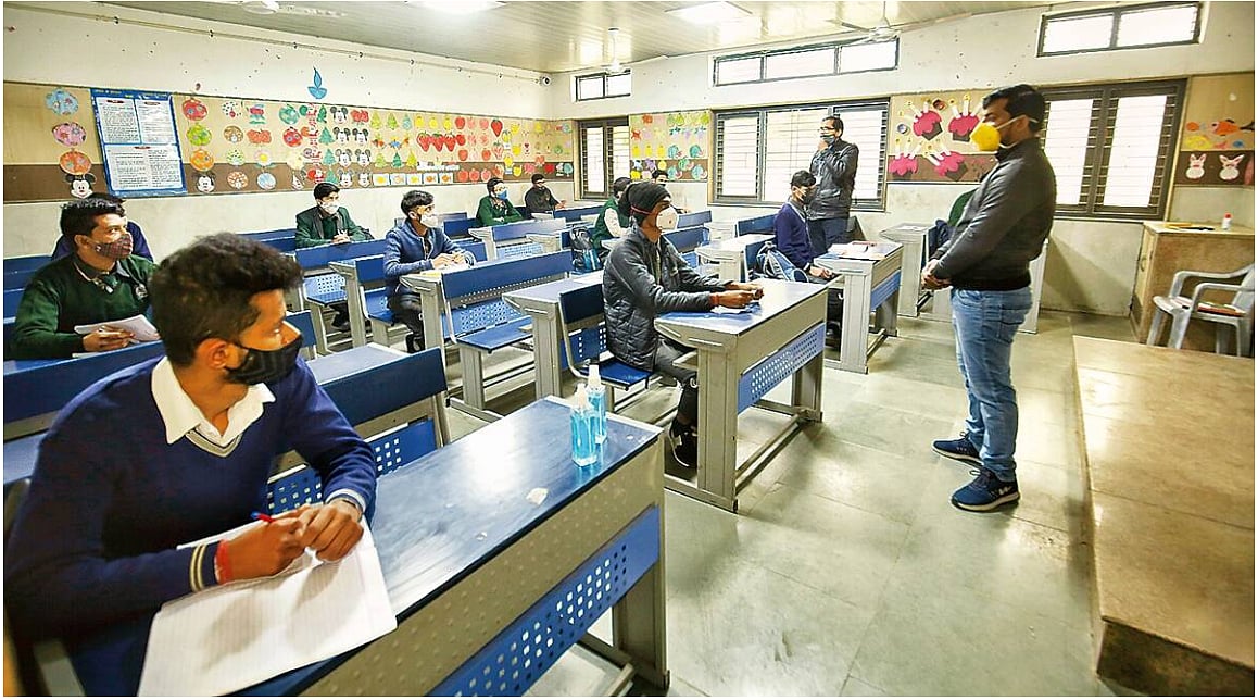 Delhi govt ‘merges’ close to 100 schools, fails to inform parents