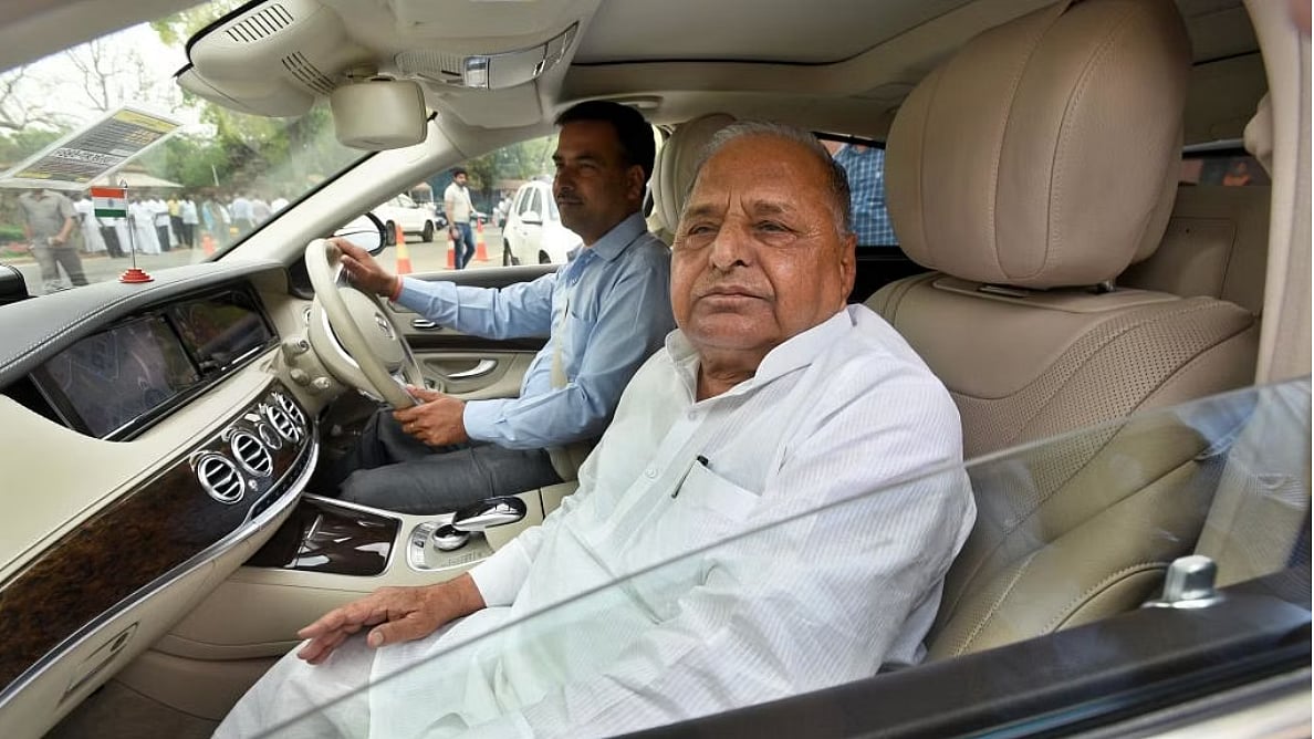 Sefai prepares to bid adieu to Mulayam