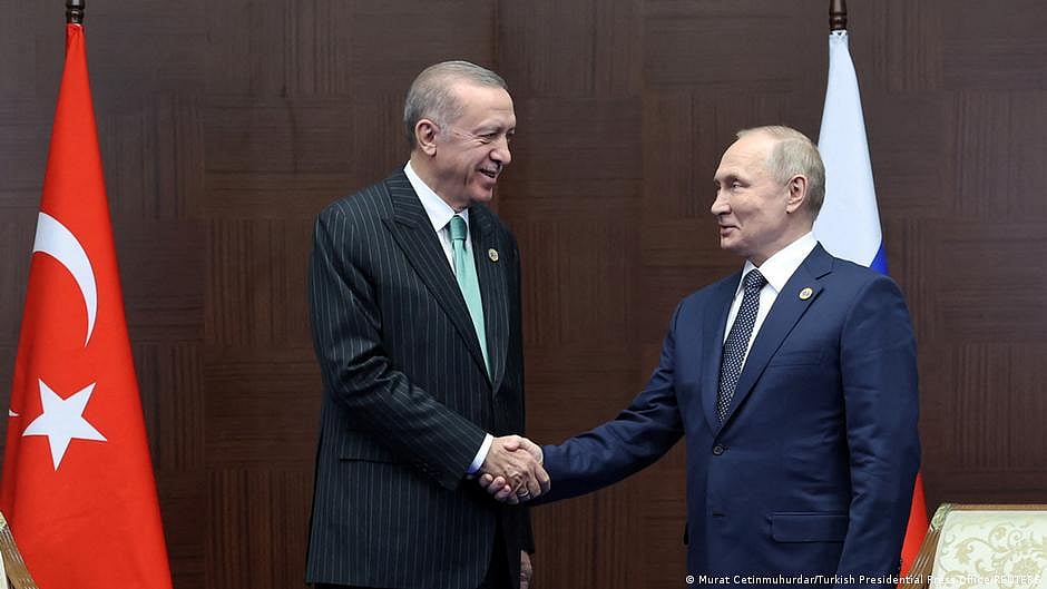 During the phone talk on 10 October, Erdogan and Putin exchanged views on measures to prevent the spread of the tension (representative image) (photo: National Herald archives)