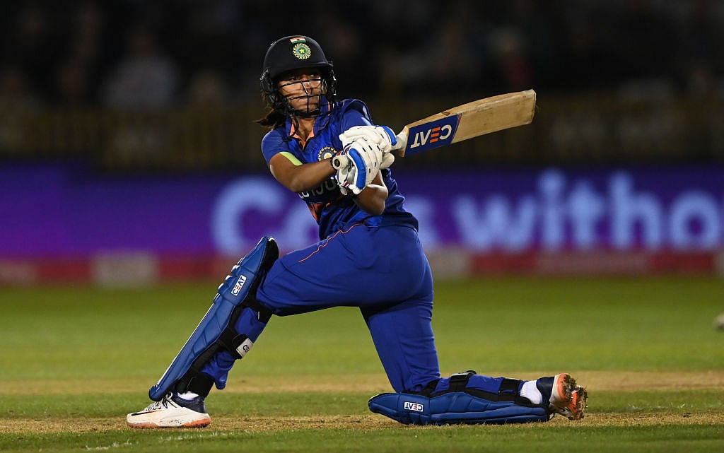 India captain Harmanpreet Kaur withdraws from WBBL due to back injury
