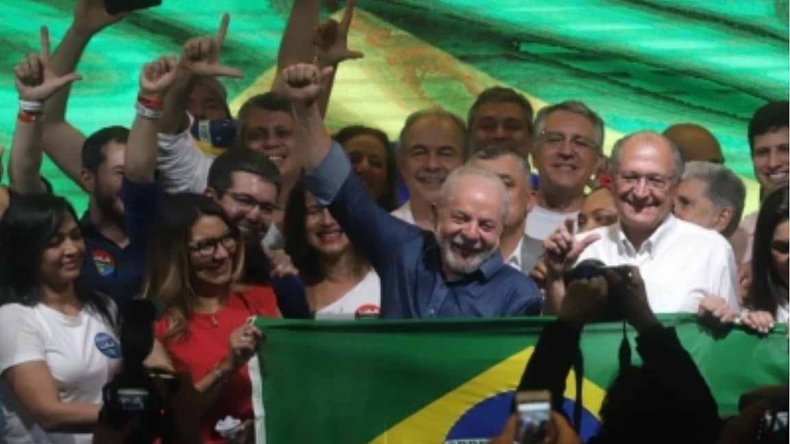 Ex-Brazilian Prez Lula defeats Bolsonaro in runoff polls