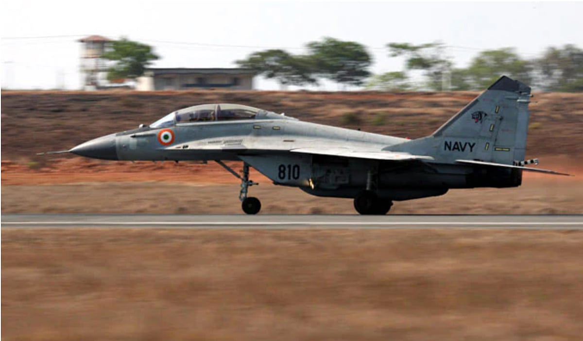 MiG 29K develops technical snag, pilot ejects safely