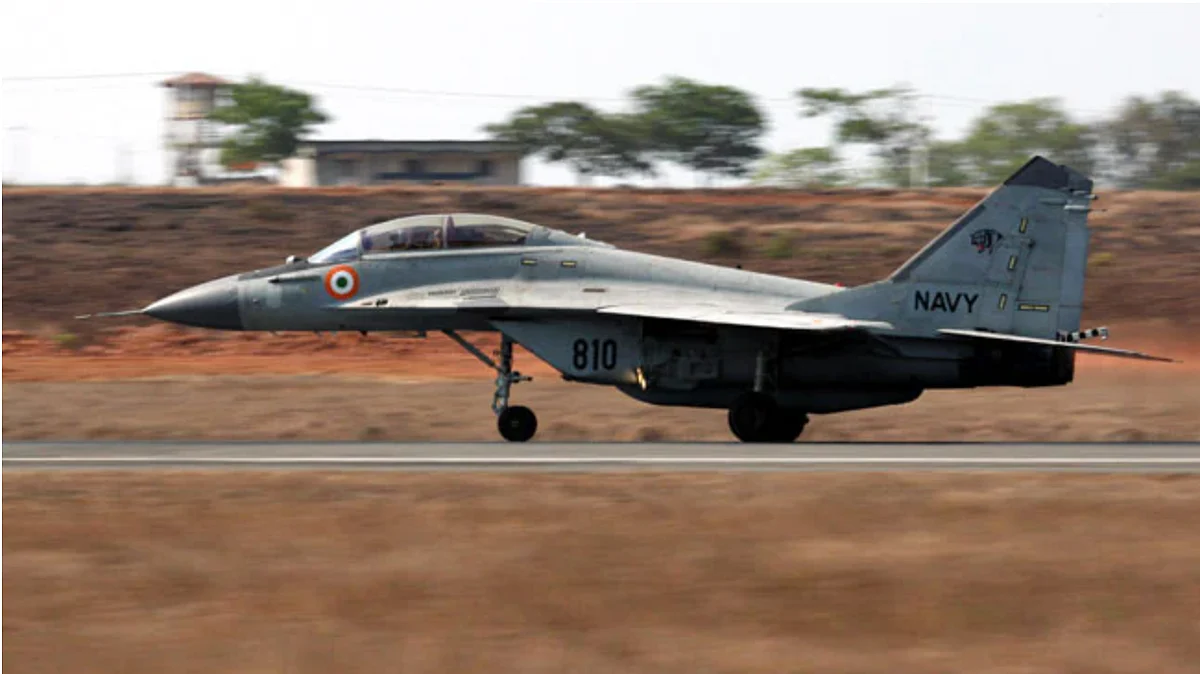 MiG 29K develops technical snag, pilot ejects safely