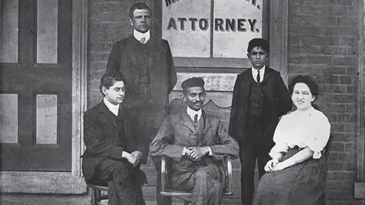 The fibre of Gandhi's resistance