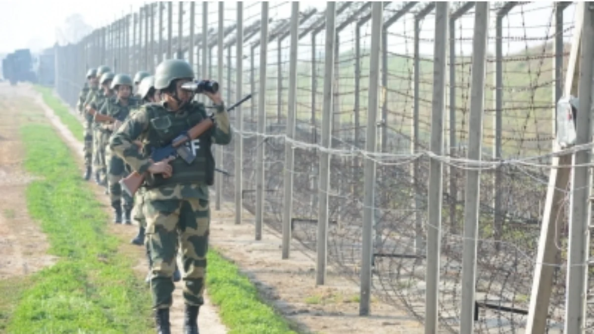 Pakistan intruder shot dead, another arrested along IB in Jammu and Kashmir: BSF