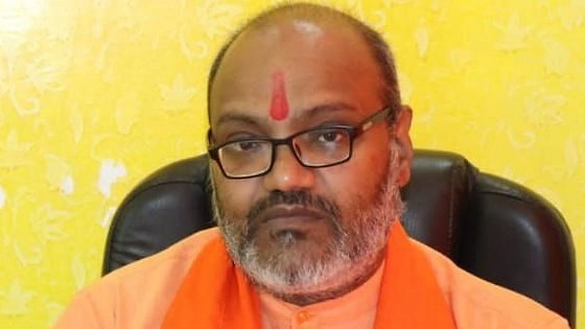 Police notice to Yati Narsinghanand against holding 'dharma sansad' in Ghaziabad
