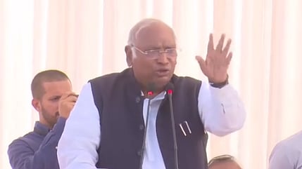 Congress president Mallikarjun Kharge addressing a rally in Gujarat's Dodiapada, Nov. 27